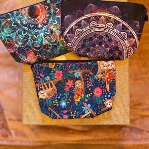 Lot of 3 makeup zipper bags
